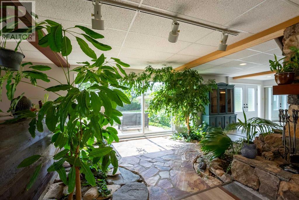 93012 & 93014 Range Road 163, Rural Taber, Alberta  T1G 2C6 - Photo 9 - A2247701