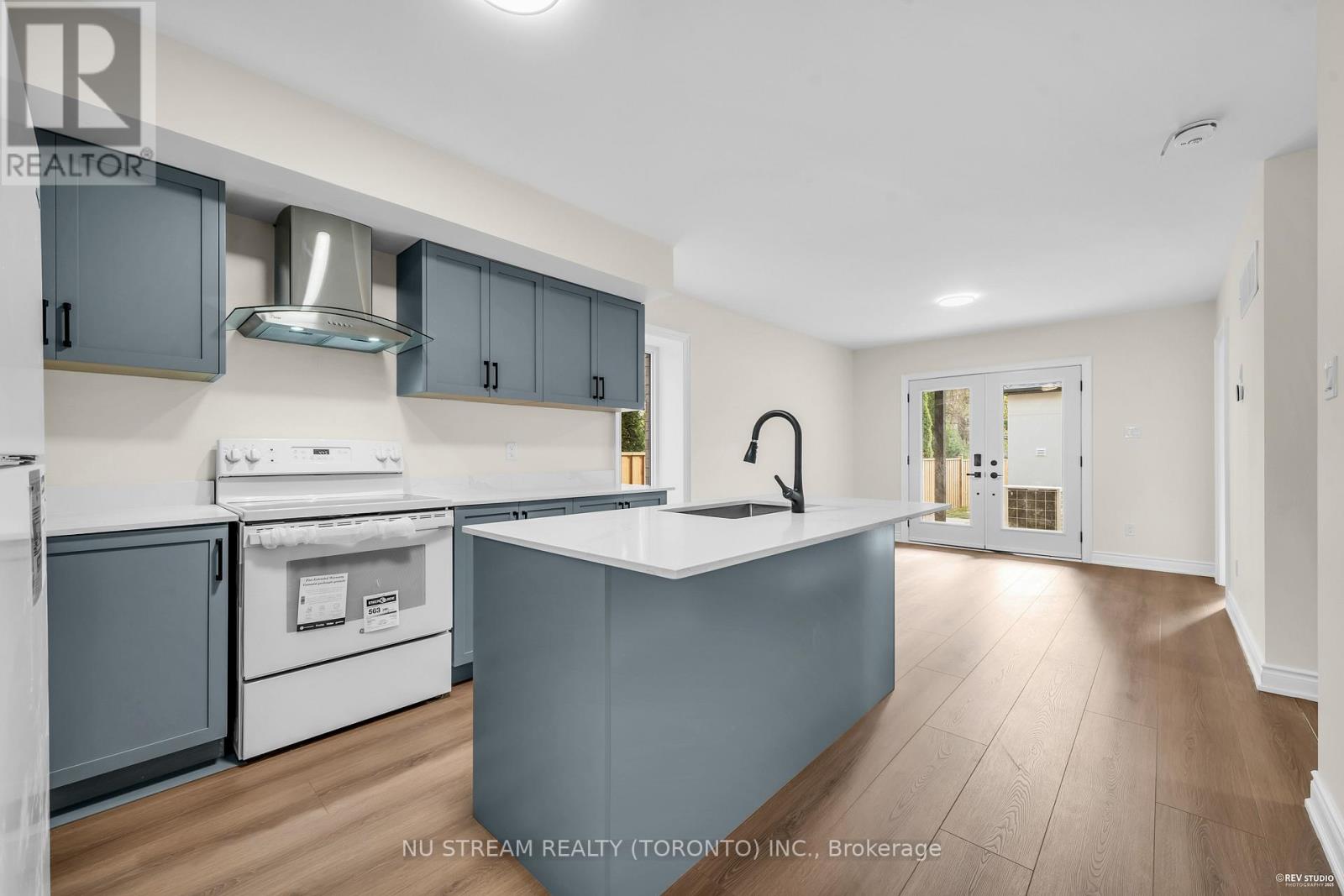 Unit1a/b - 25 Devondale Avenue, Toronto, Ontario  M2R 2C9 - Photo 3 - C12569646