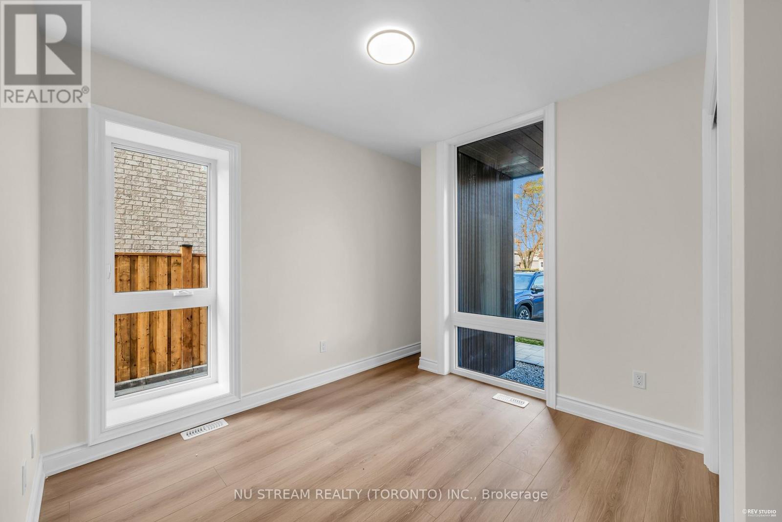 Unit1a/b - 25 Devondale Avenue, Toronto, Ontario  M2R 2C9 - Photo 8 - C12569646
