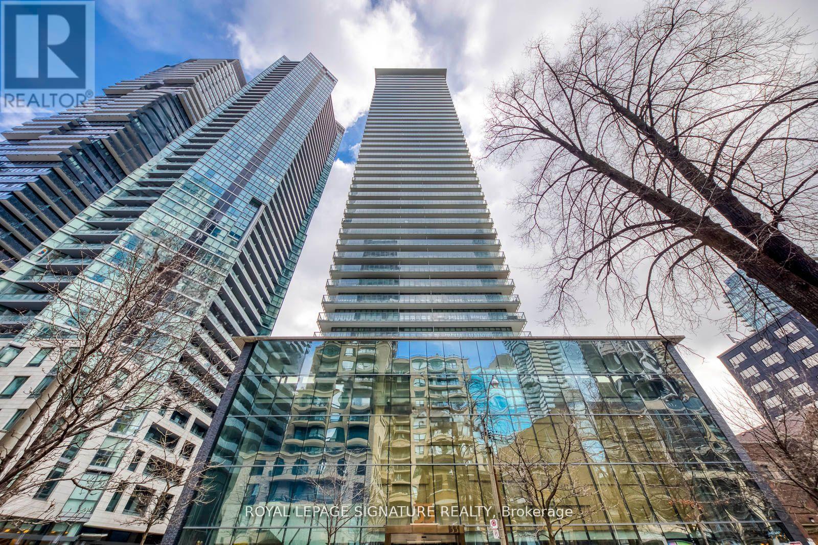 3001 - 33 Charles Street E, Toronto, Ontario  M4Y 0A2 - Photo 1 - C12569652