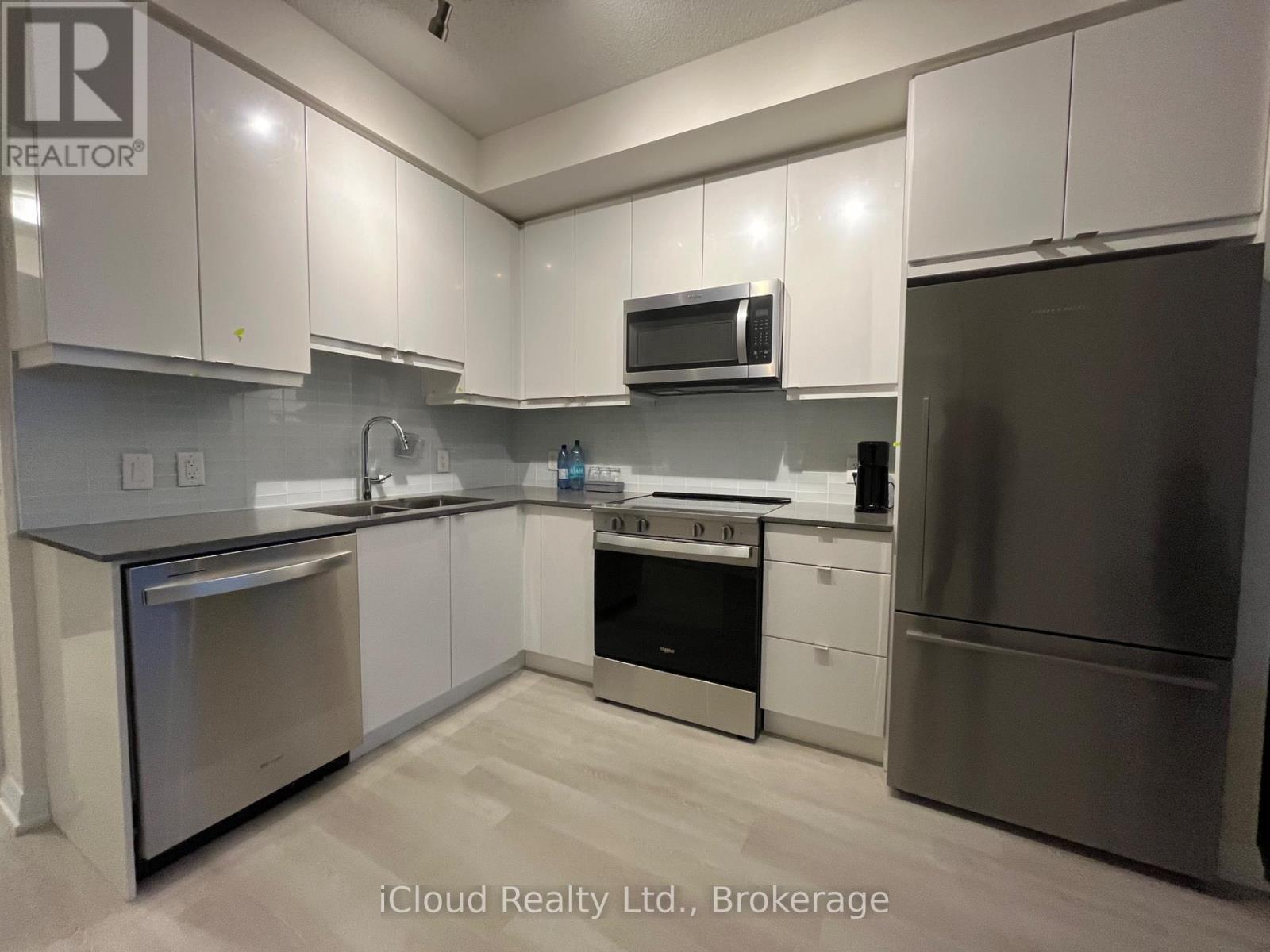 2330 - 3270 Sheppard Ave E Avenue, Toronto, Ontario  M1T 3K3 - Photo 3 - E12569650