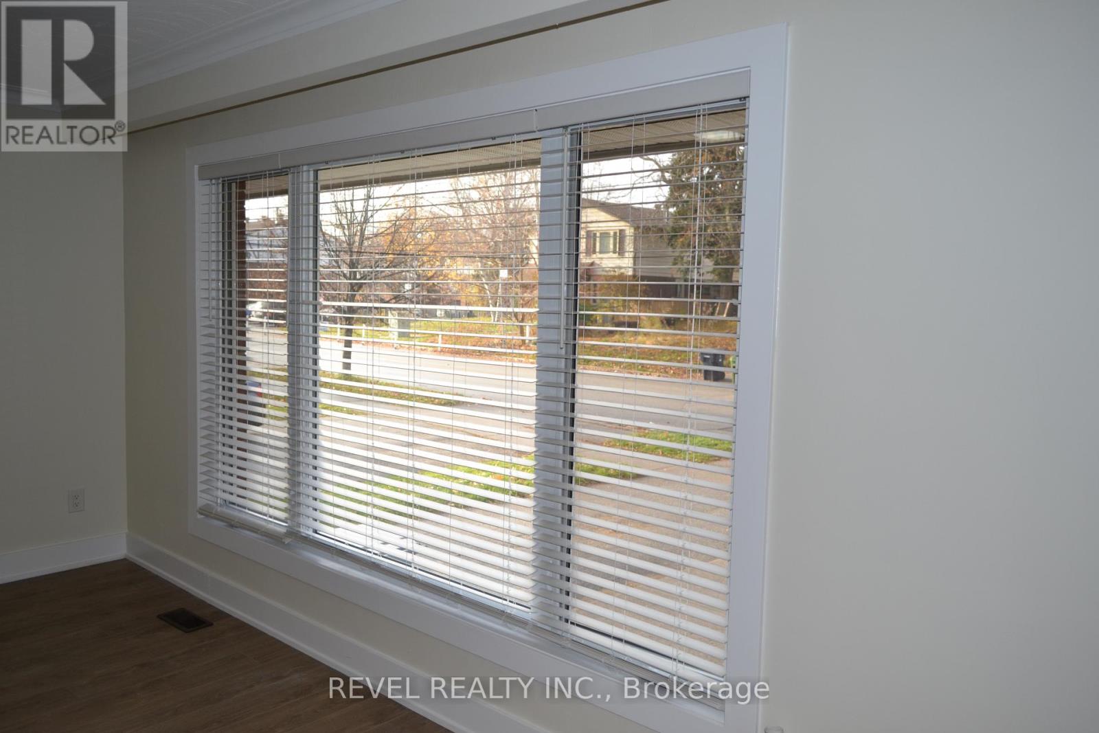 15 Cedar Brae Boulevard, Toronto, Ontario  M1J 2K1 - Photo 10 - E12569688