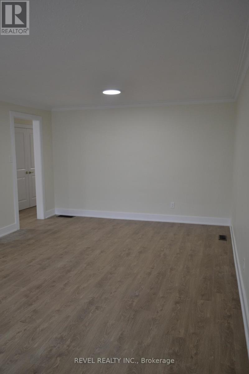 15 Cedar Brae Boulevard, Toronto, Ontario  M1J 2K1 - Photo 8 - E12569688