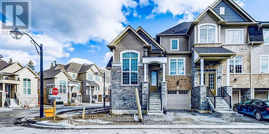 15 Andrew Knowles Lane, East Gwillimbury, Ontario  L0G 1M0 - Photo 3 - N12569706