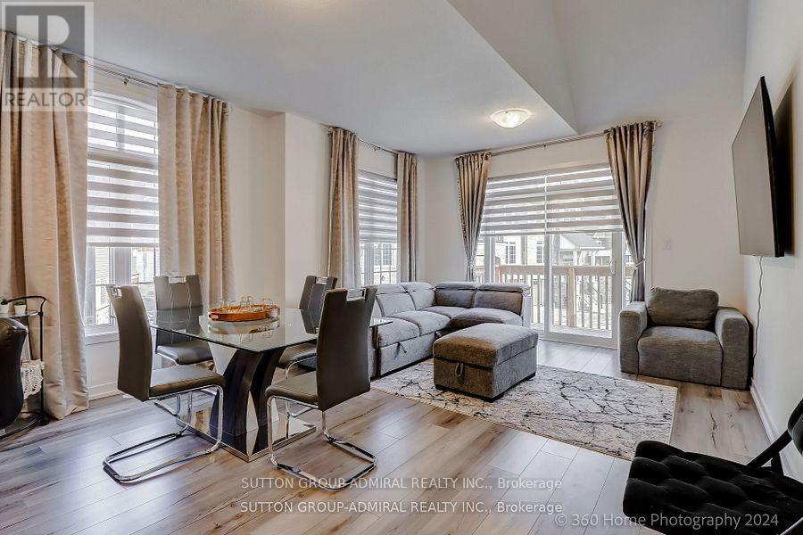 15 Andrew Knowles Lane, East Gwillimbury, Ontario  L0G 1M0 - Photo 5 - N12569706