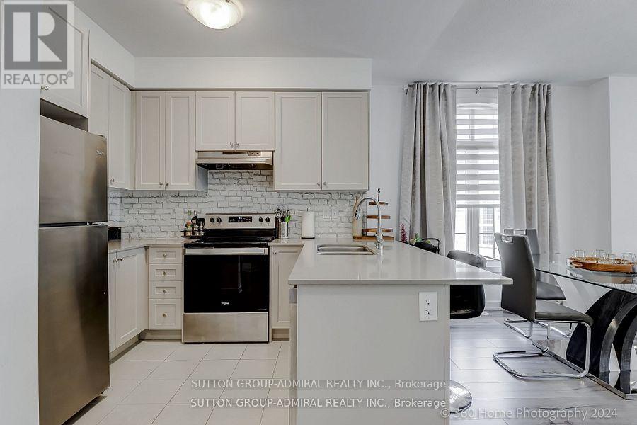 15 Andrew Knowles Lane, East Gwillimbury, Ontario  L0G 1M0 - Photo 6 - N12569706