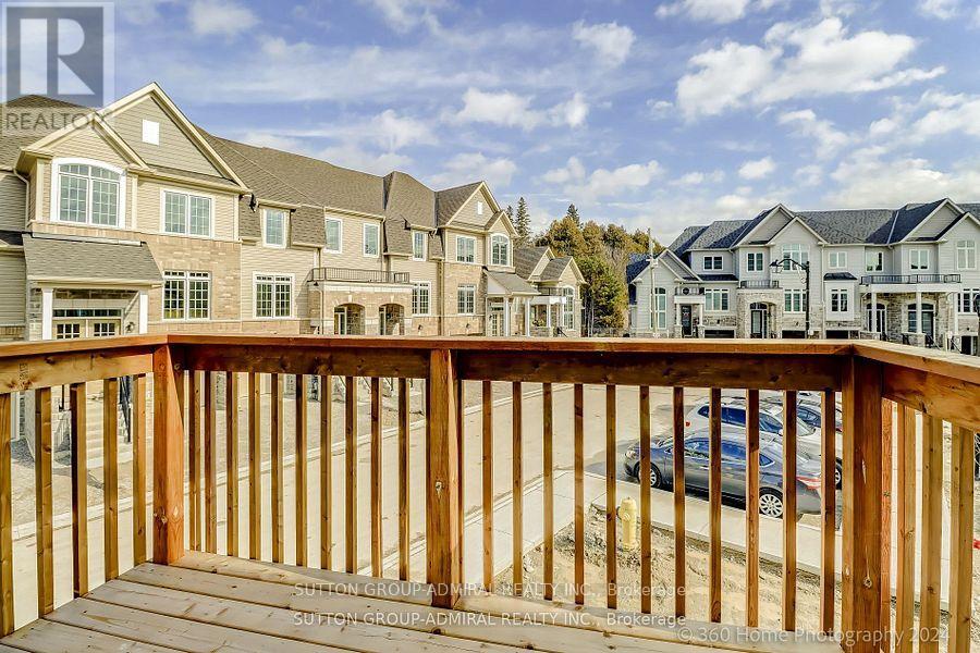 15 Andrew Knowles Lane, East Gwillimbury, Ontario  L0G 1M0 - Photo 8 - N12569706