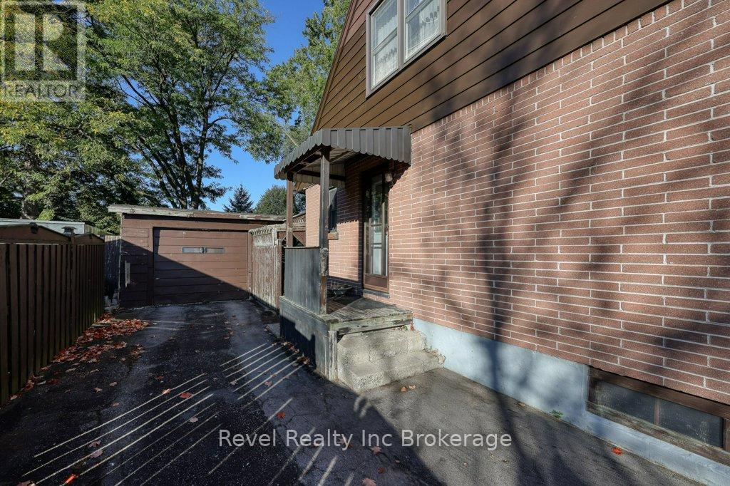 46 Aileen Drive, Woodstock, Ontario N4S 4A1 - Photo 24 - X12462650