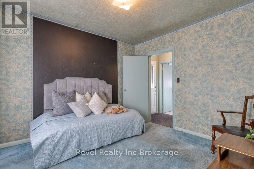 46 Aileen Drive, Woodstock, Ontario N4S 4A1 - Photo 15 - X12462650