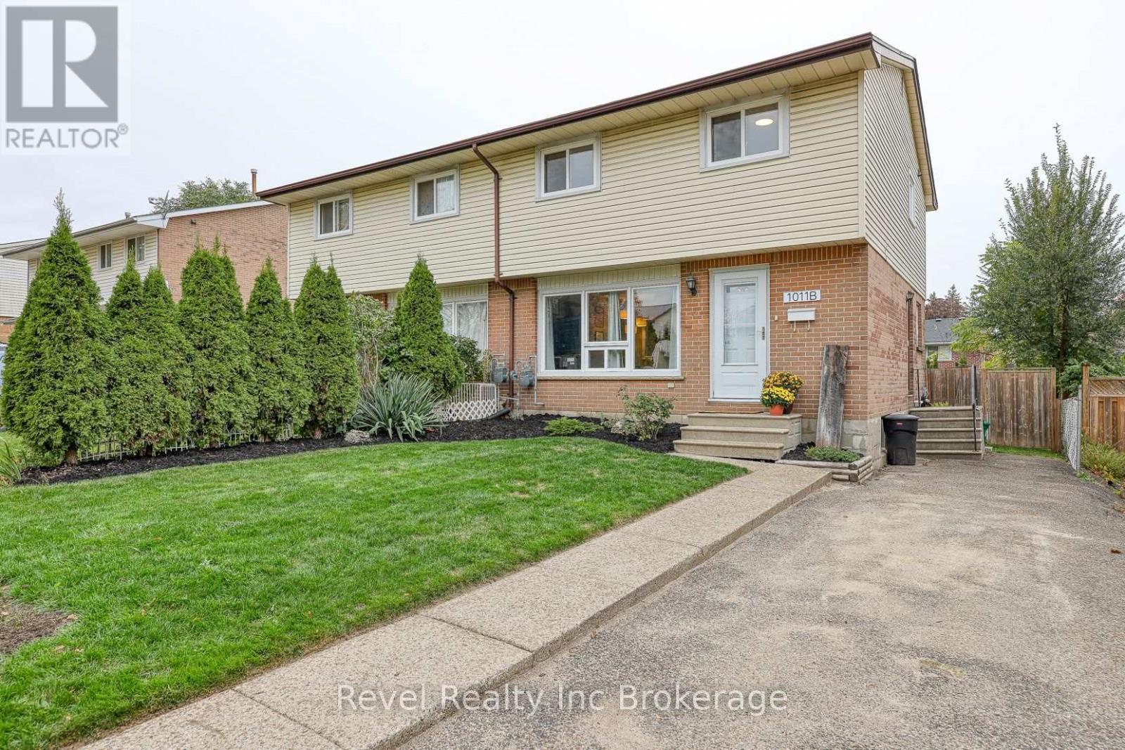 1011B VANIER AVENUE, Woodstock, Ontario