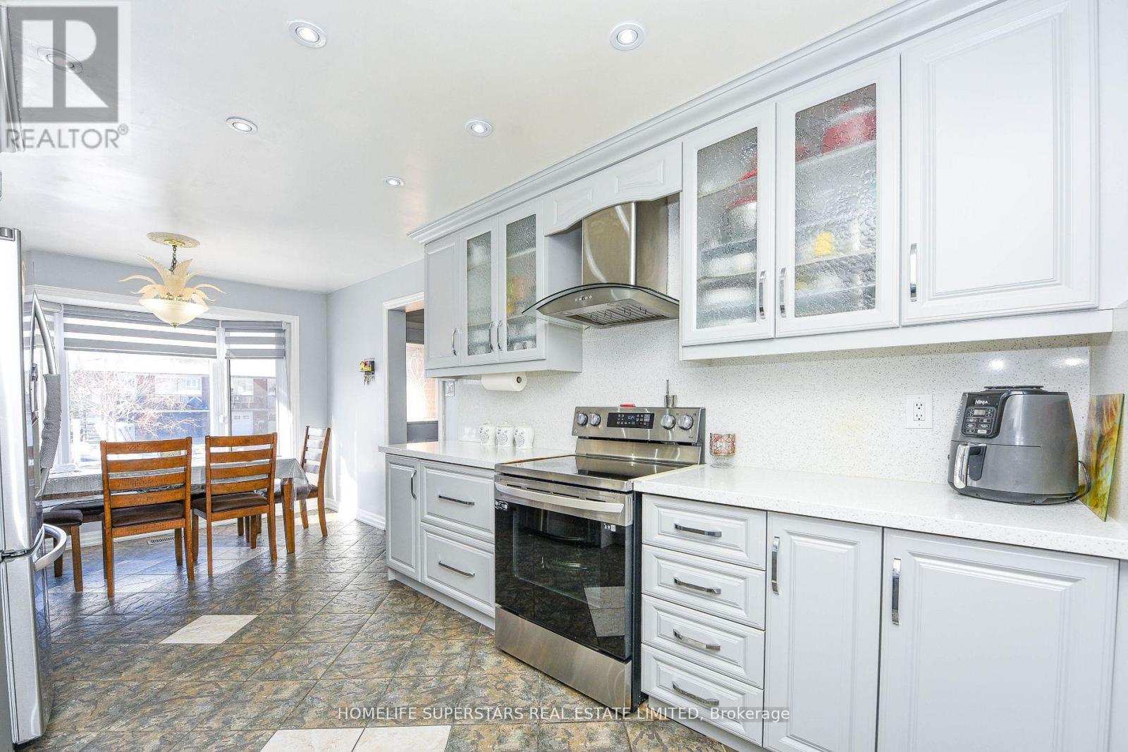 5 Norbert Road, Brampton, Ontario  L6Y 2J9 - Photo 8 - W12569658