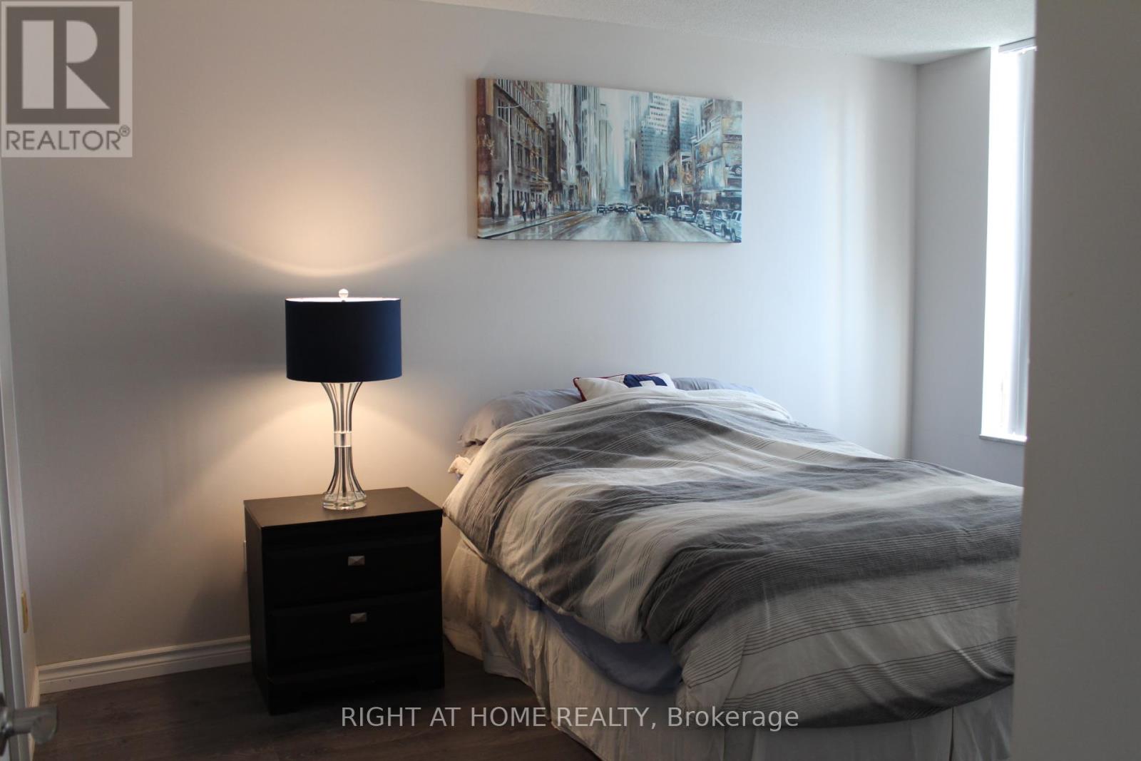 1507 - 285 Enfield Place, Mississauga, Ontario  L5B 3Y6 - Photo 12 - W12569692