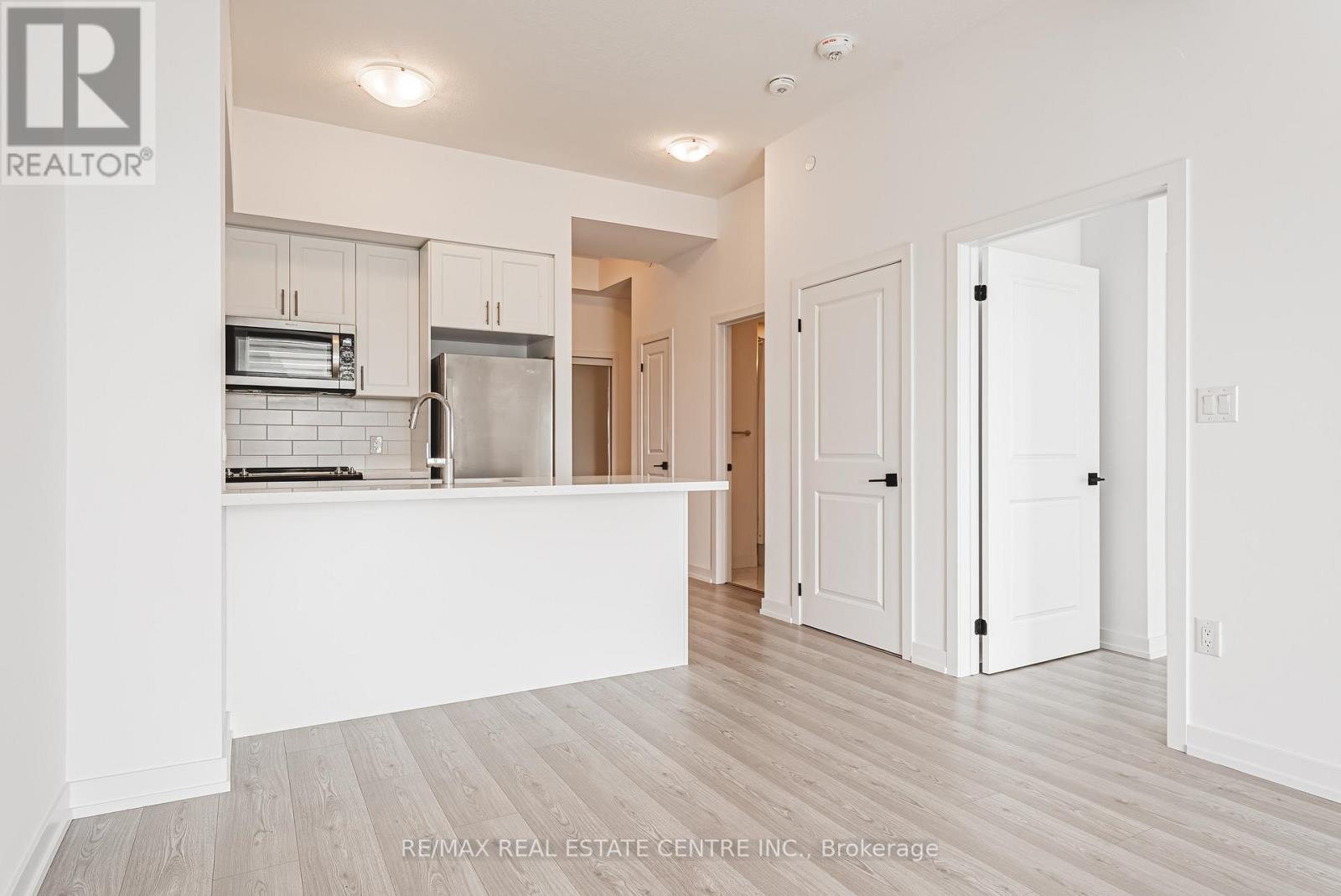 1213 - 450 Dundas Street E, Hamilton, Ontario  L0R 2H8 - Photo 12 - X12569696