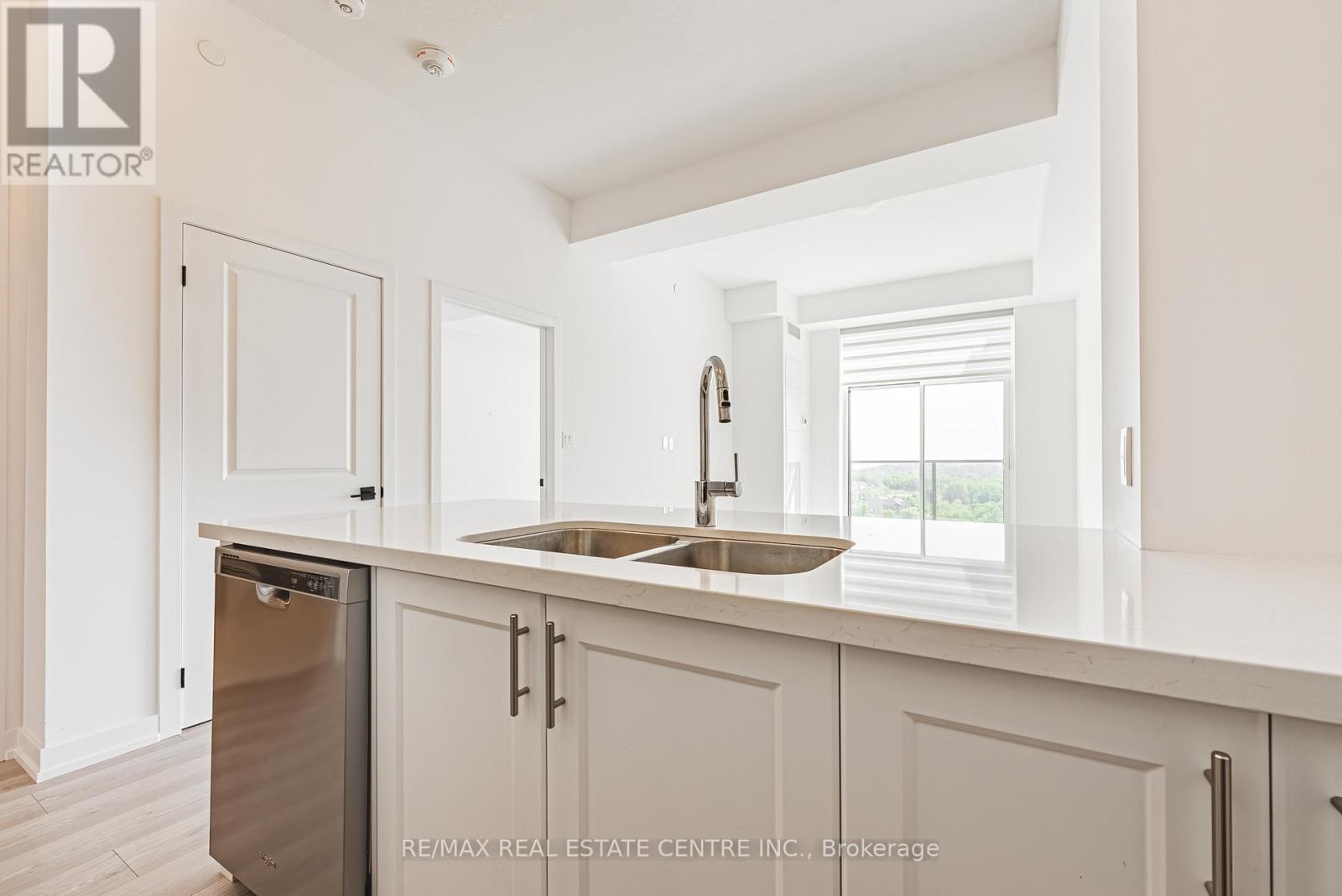 1213 - 450 Dundas Street E, Hamilton, Ontario  L0R 2H8 - Photo 16 - X12569696