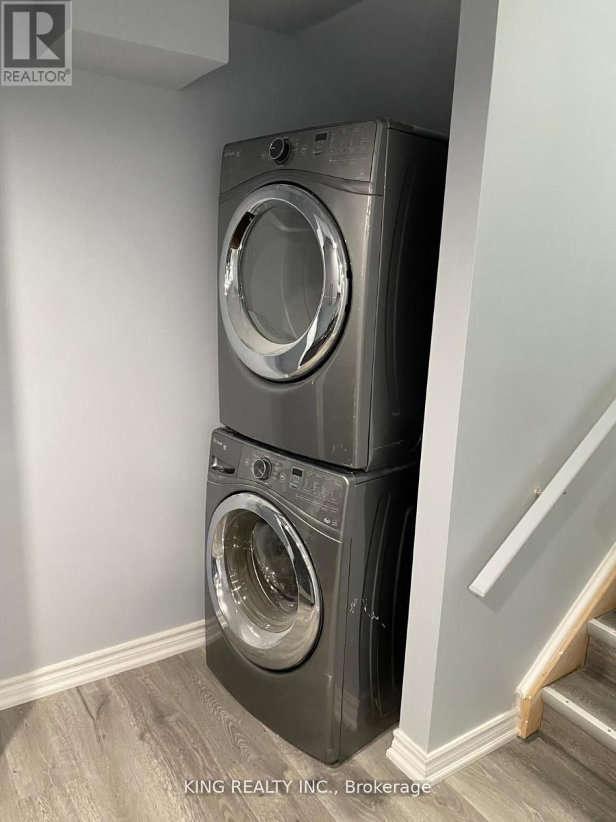 Unknown Address, ,     - Photo 11 - X12569704