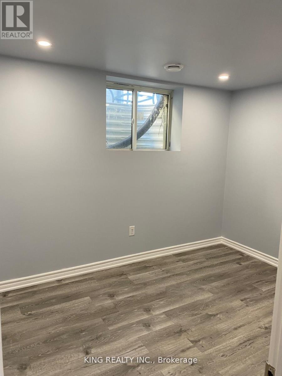 Unknown Address, ,     - Photo 9 - X12569704