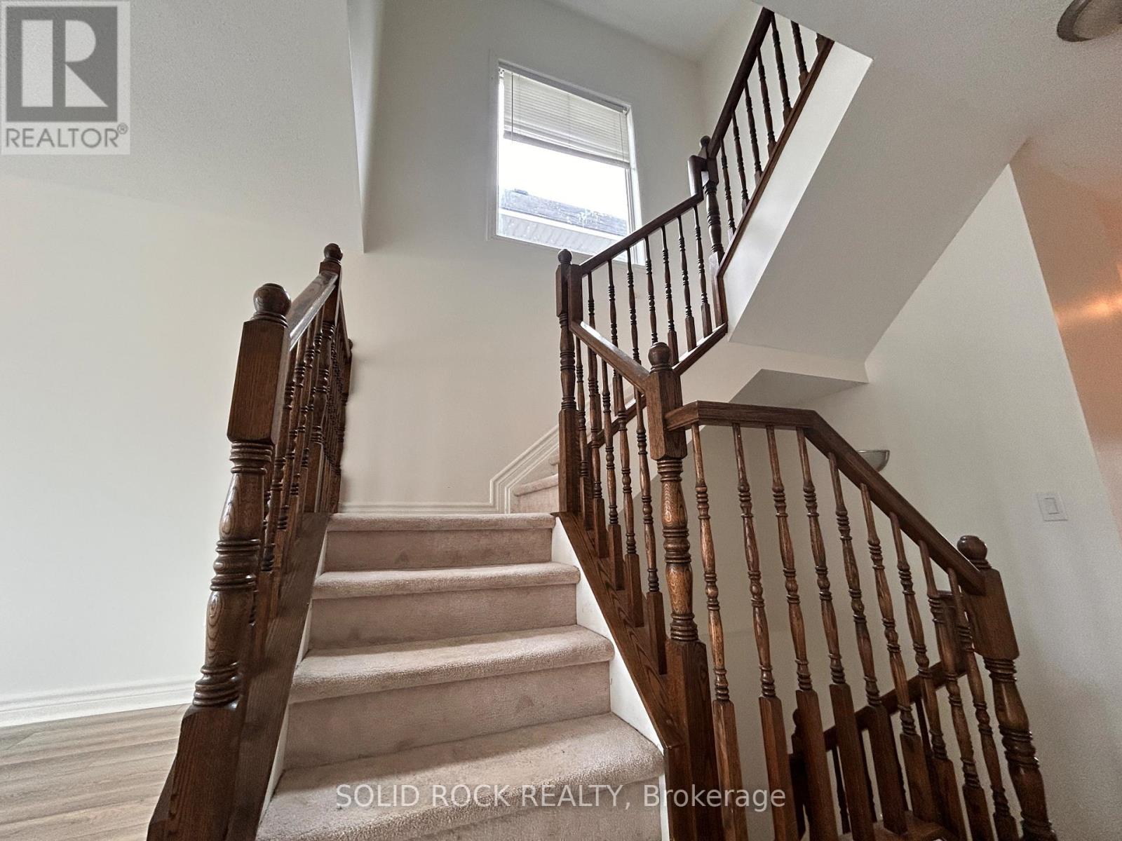 354 Forestbrook Street, Ottawa, Ontario  K2K 0B8 - Photo 12 - X12569720