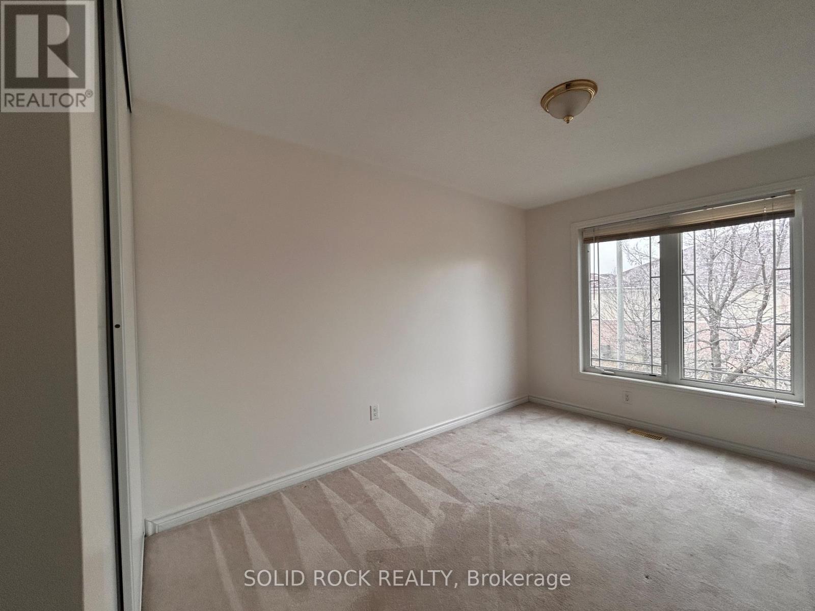 354 Forestbrook Street, Ottawa, Ontario  K2K 0B8 - Photo 14 - X12569720