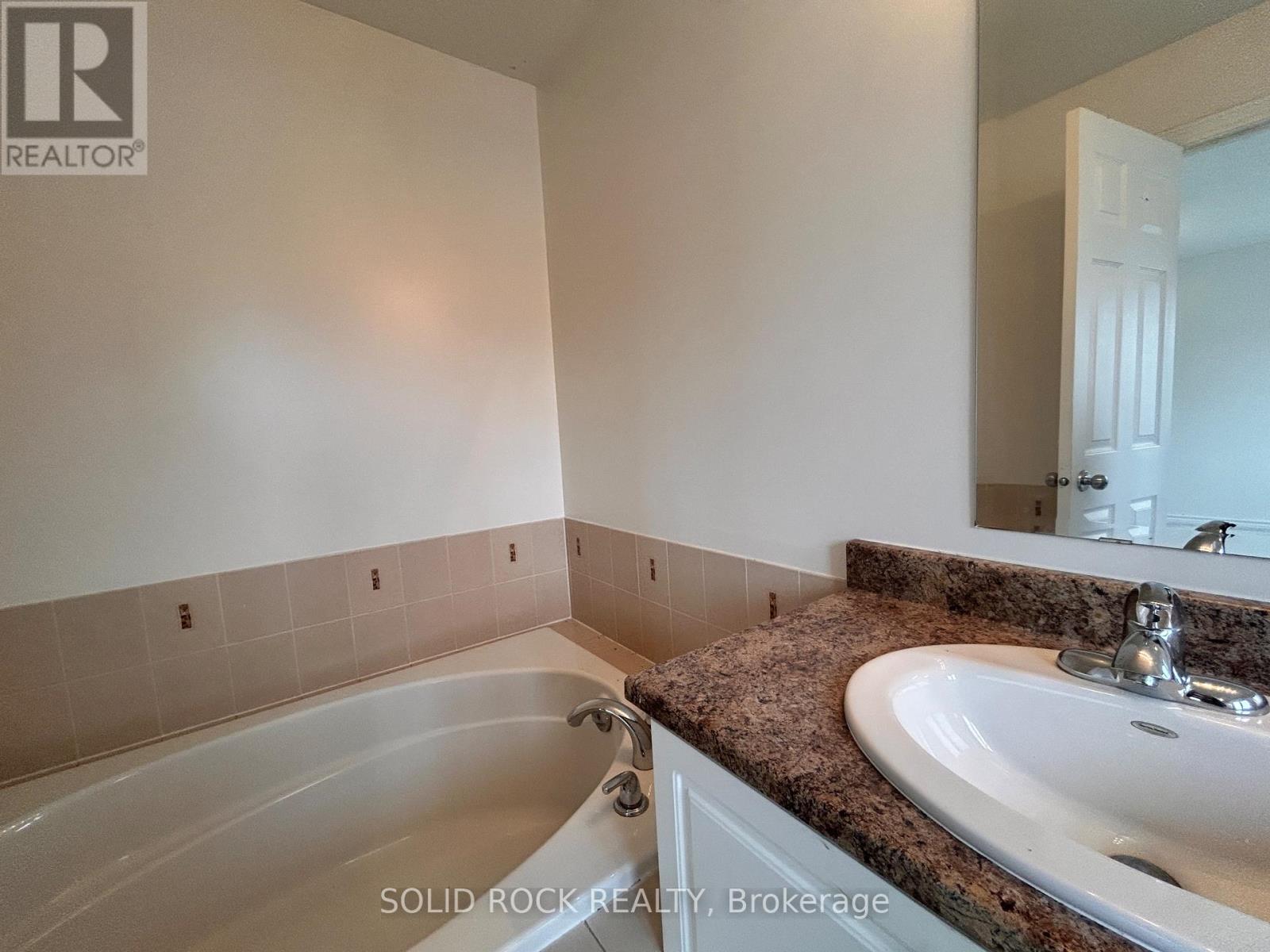 354 Forestbrook Street, Ottawa, Ontario  K2K 0B8 - Photo 20 - X12569720