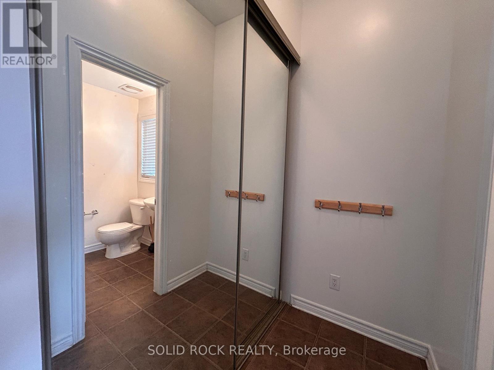 354 Forestbrook Street, Ottawa, Ontario  K2K 0B8 - Photo 5 - X12569720