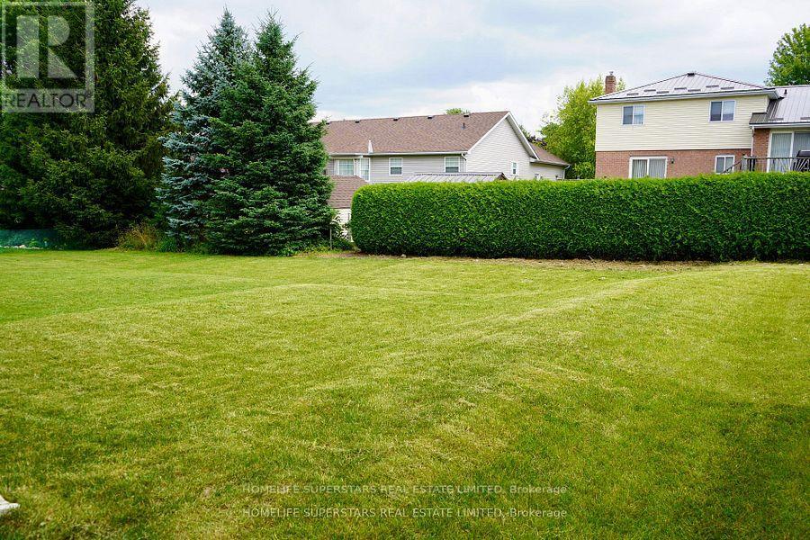 121 Stonebrook Way, Grey Highlands, Ontario  N0C 1H0 - Photo 5 - X12569710