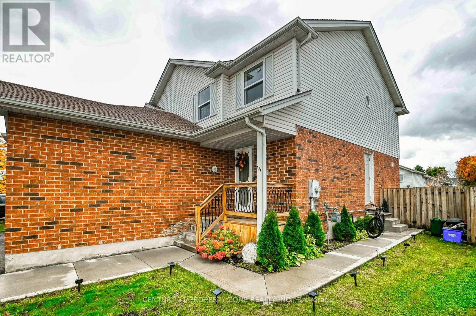 423 Old Newbury Lane, Cambridge, Ontario  N3H 5N9 - Photo 5 - X12569712