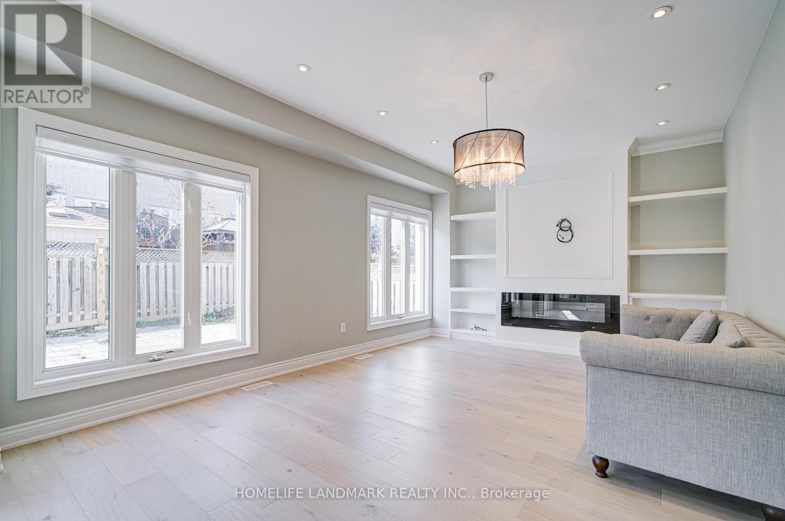 214 Alfred Paterson Drive, Markham, Ontario  L6E 2E7 - Photo 9 - N12565466