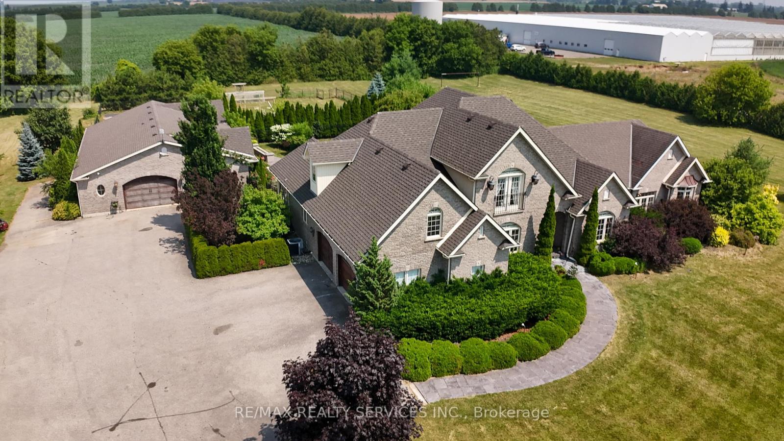 214 & 218 MAPLE AVENUE S, Brant, Ontario