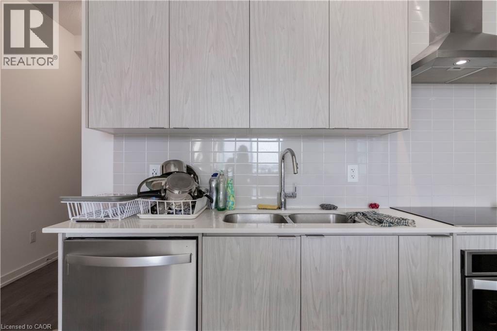 55 Duke Street W Unit# 2401, Kitchener, Ontario  N2H 0C9 - Photo 10 - 40790006