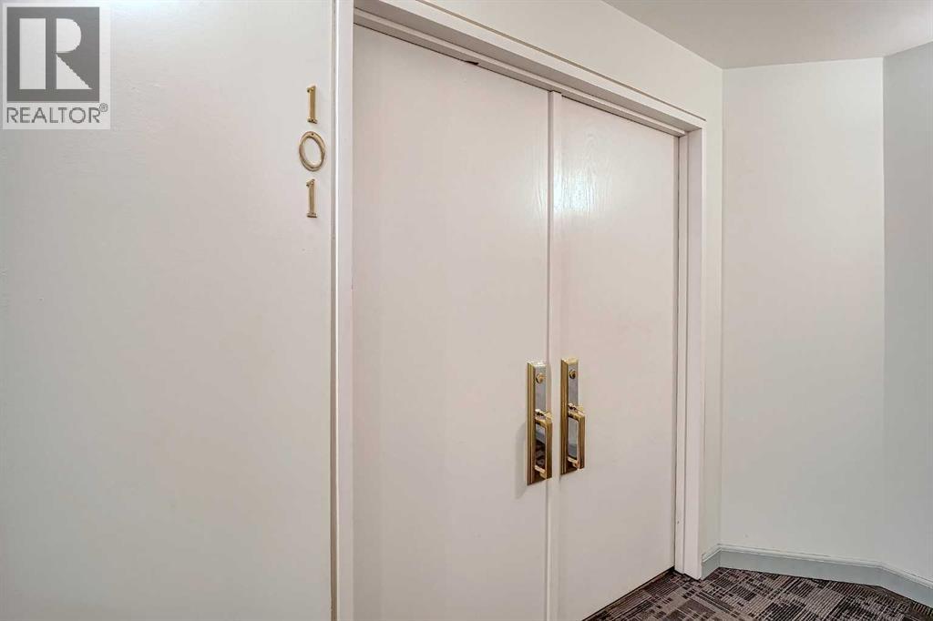 101, 505 Canyon Meadows Drive Sw, Calgary, Alberta  T2W 5E9 - Photo 7 - A2261461