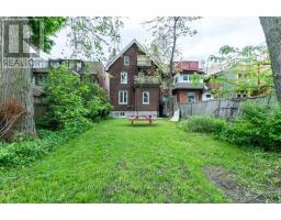 BASEMENT - 201 MADISON AVENUE, Toronto, Ontario