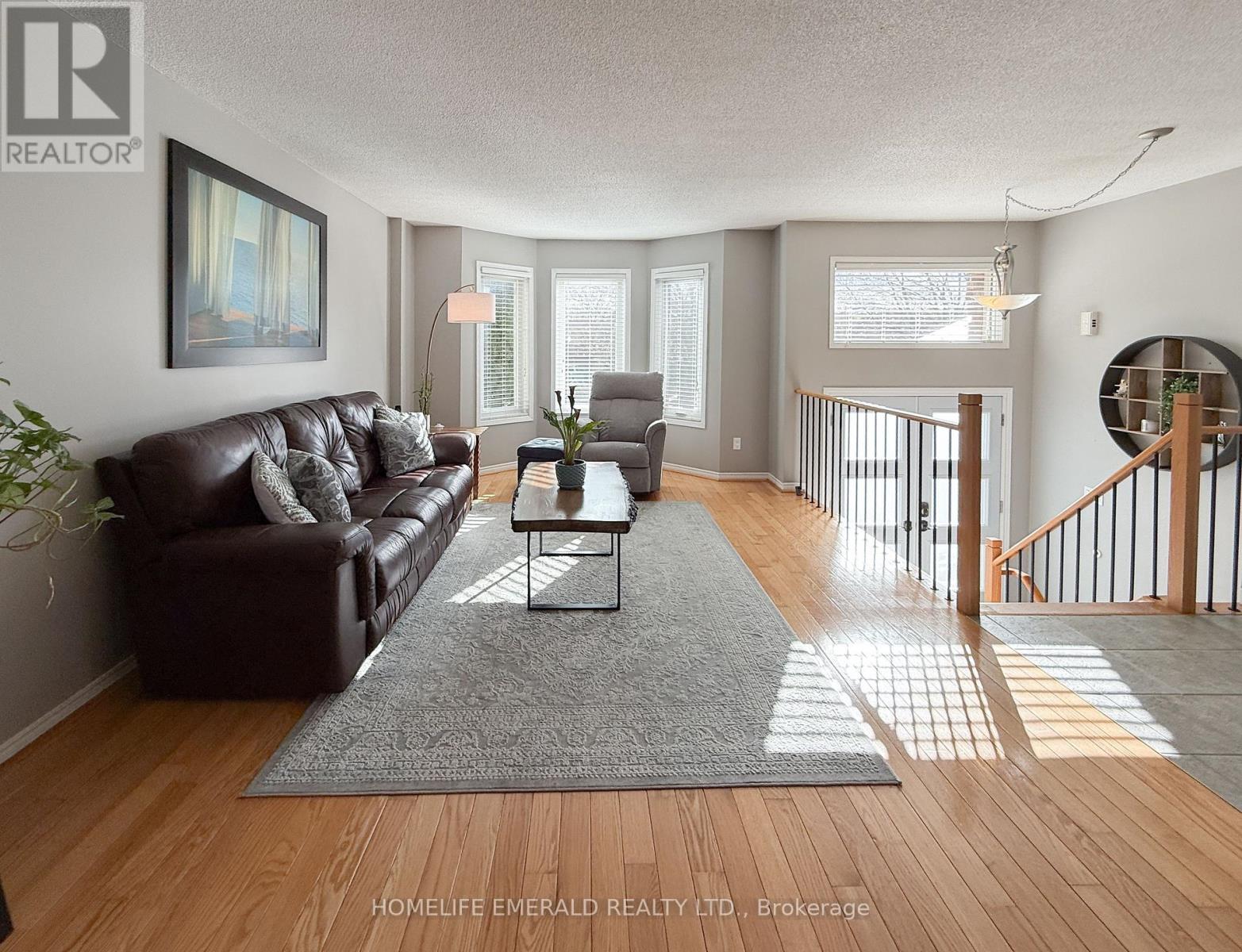 72 Darren Drive, Essa, Ontario  L0M 1B3 - Photo 13 - N12569744