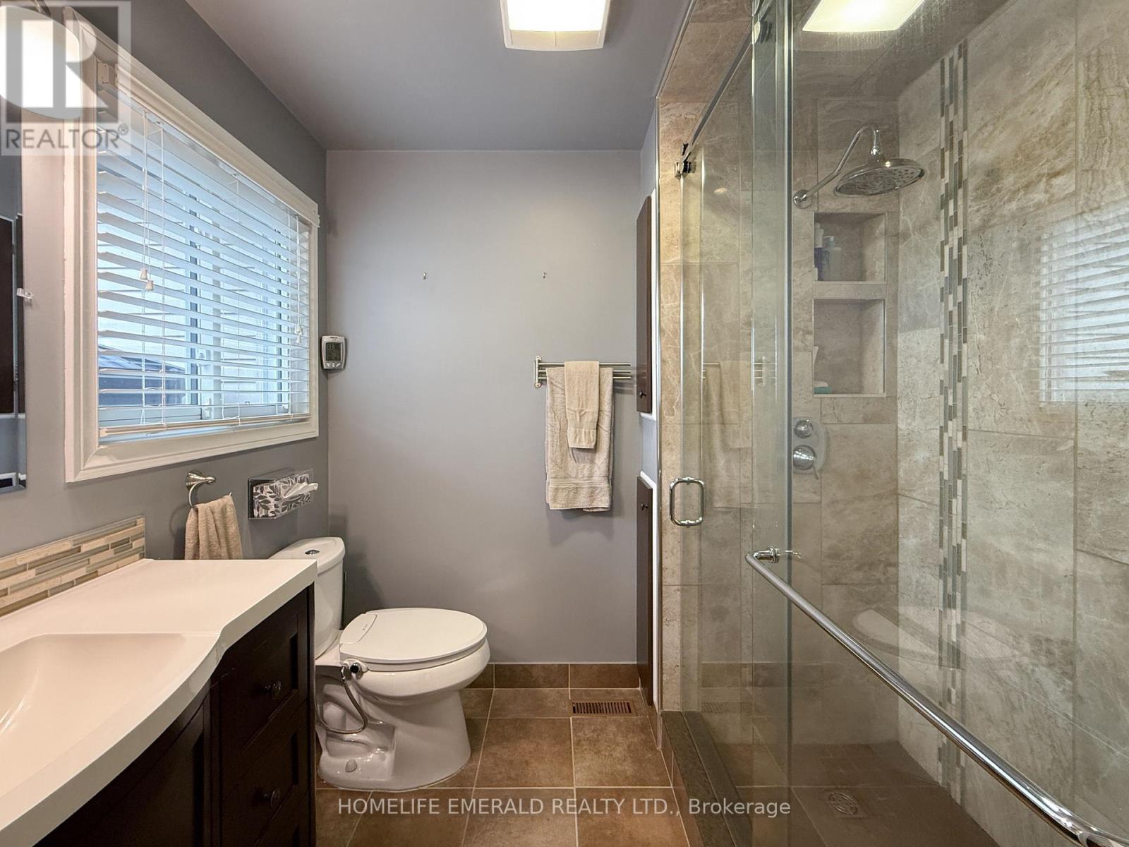 72 Darren Drive, Essa, Ontario  L0M 1B3 - Photo 22 - N12569744