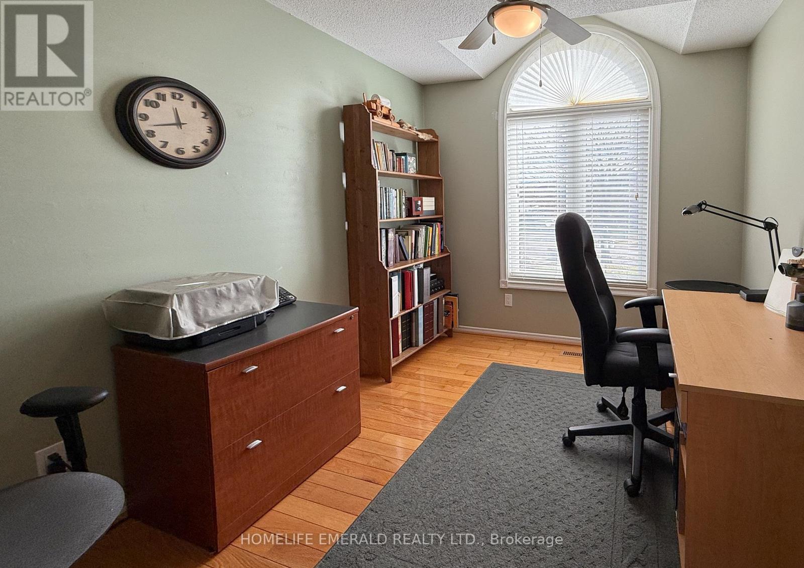 72 Darren Drive, Essa, Ontario  L0M 1B3 - Photo 26 - N12569744