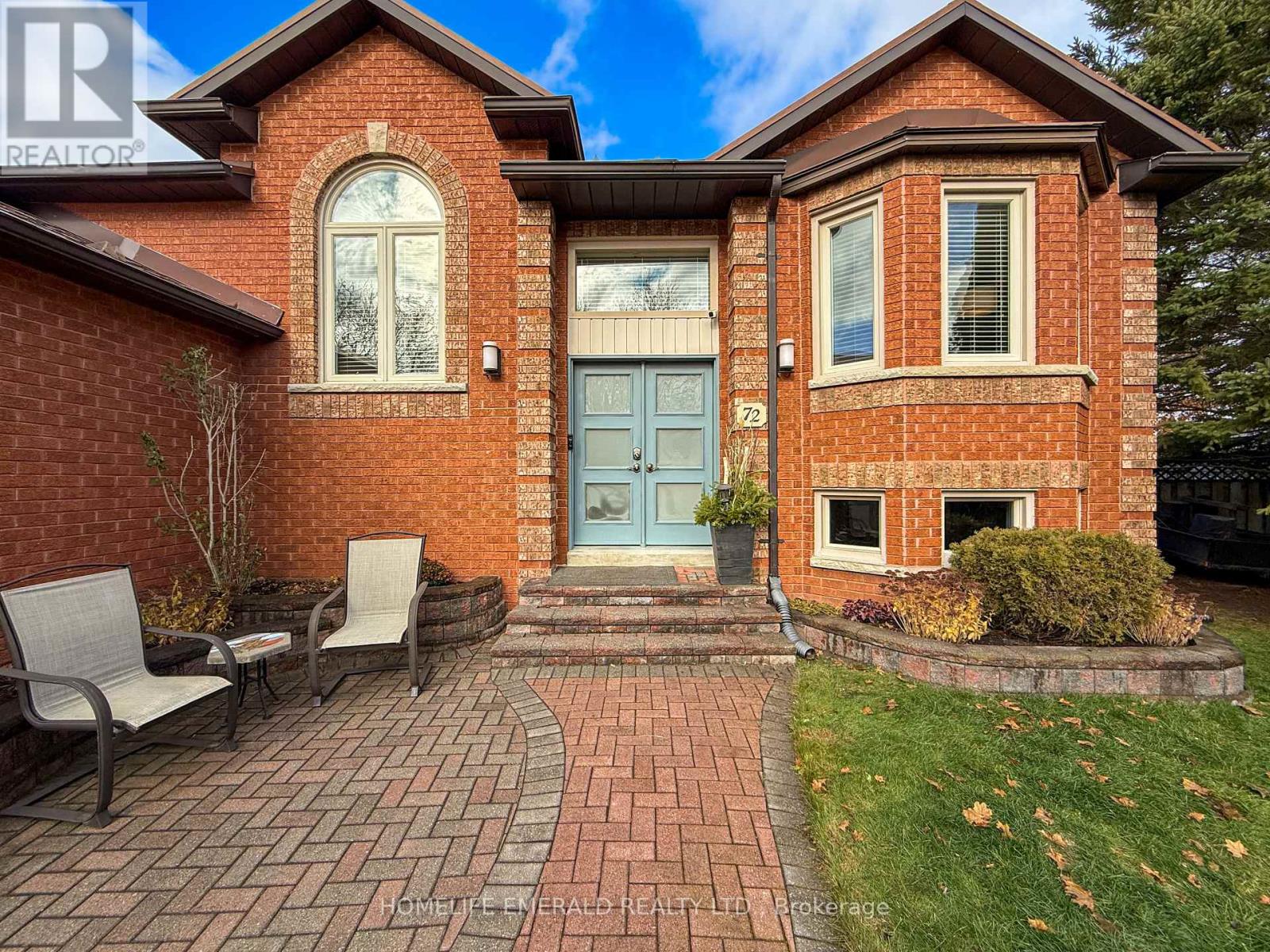 72 Darren Drive, Essa, Ontario  L0M 1B3 - Photo 3 - N12569744