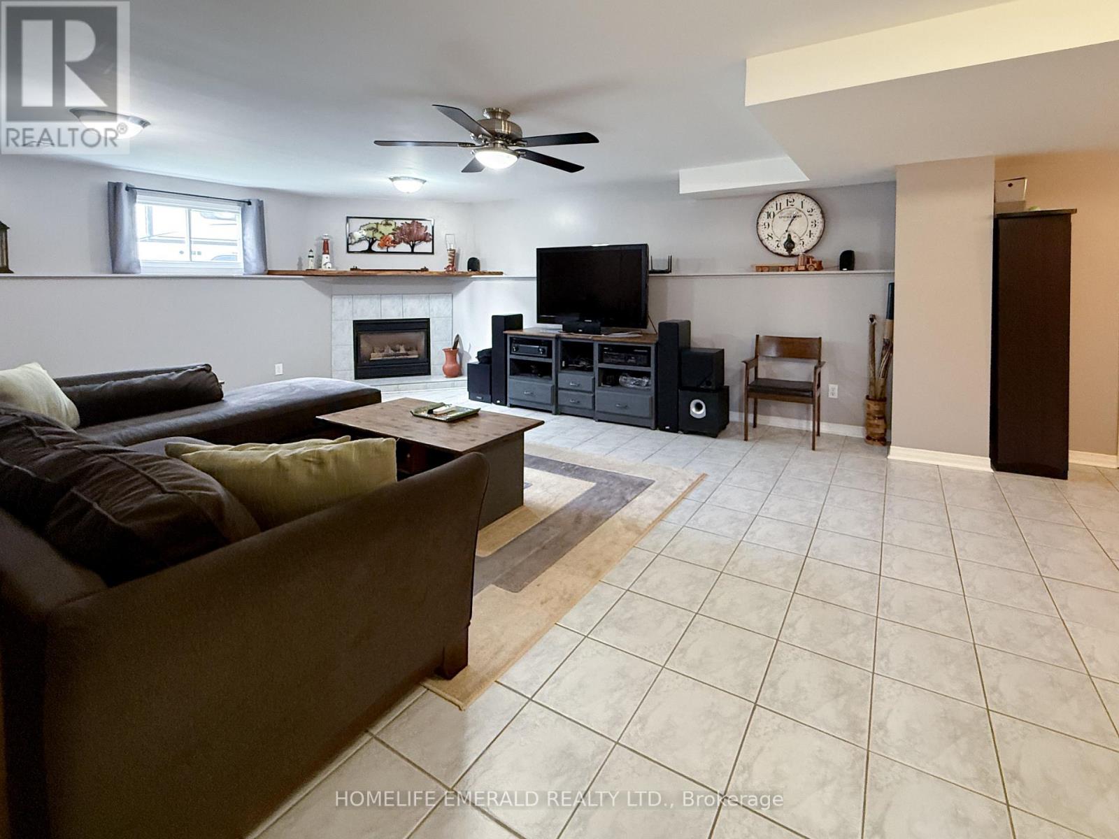 72 Darren Drive, Essa, Ontario  L0M 1B3 - Photo 33 - N12569744