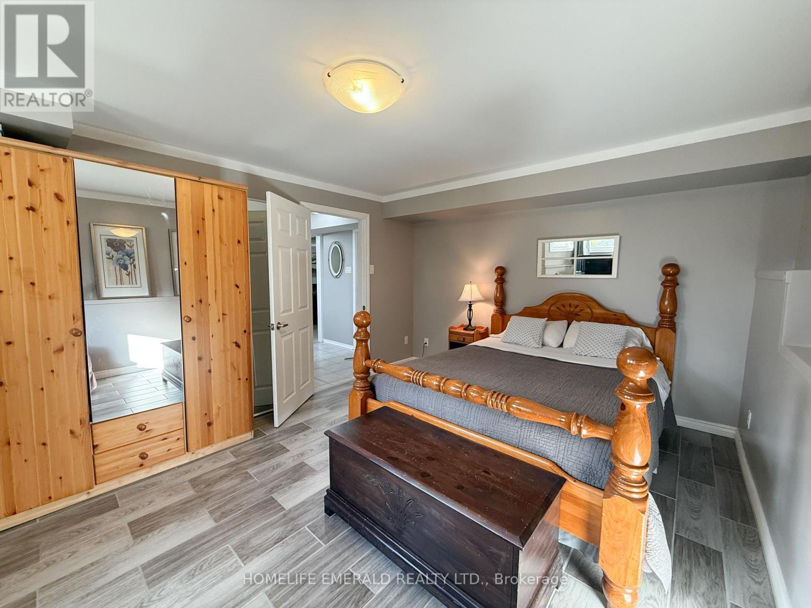 72 Darren Drive, Essa, Ontario  L0M 1B3 - Photo 39 - N12569744