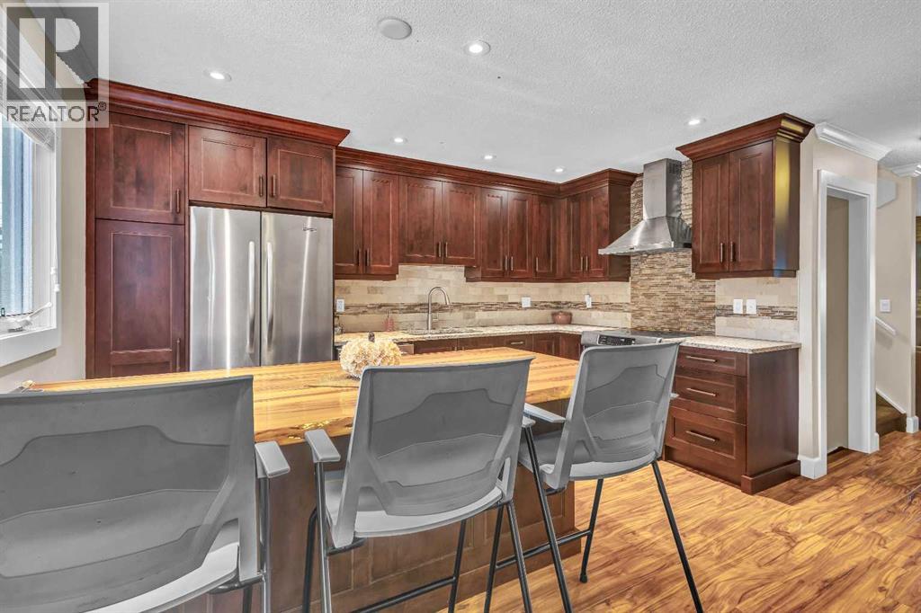 4532 Montgomery Avenue Nw, Calgary, Alberta  T3K 0K9 - Photo 5 - A2258015