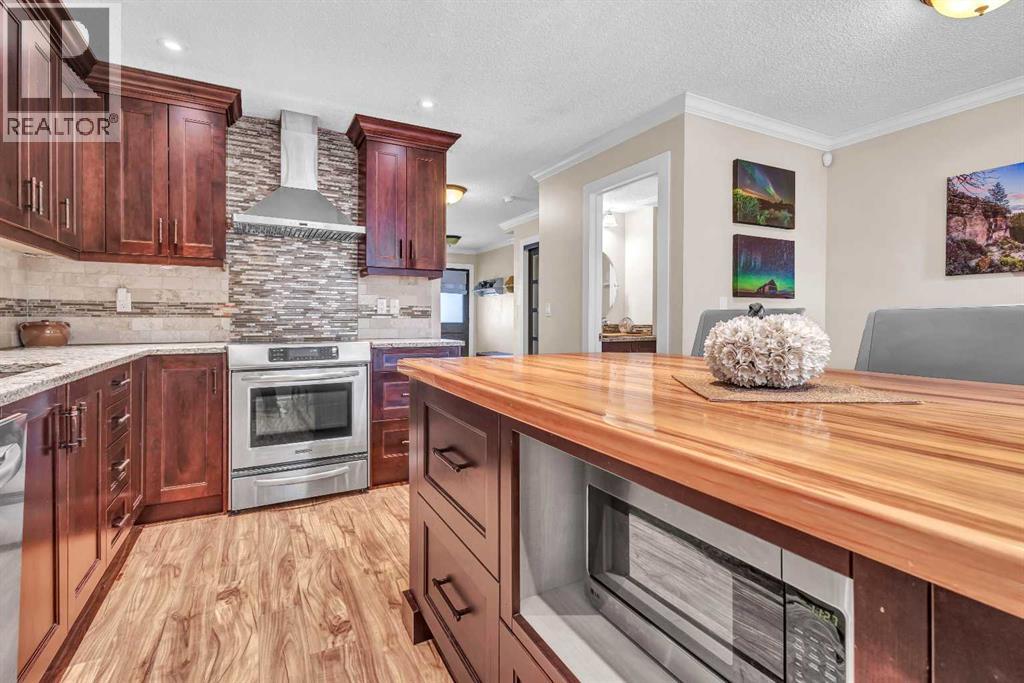 4532 Montgomery Avenue Nw, Calgary, Alberta  T3K 0K9 - Photo 7 - A2258015