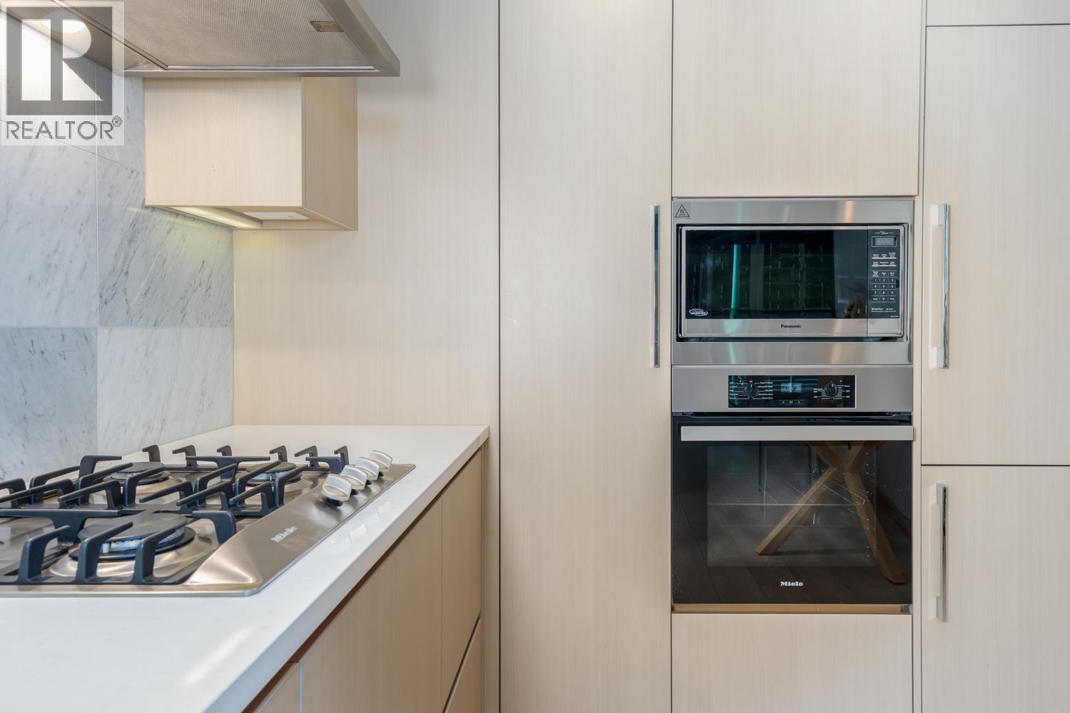 308 89 Nelson Street, Vancouver, British Columbia V6Z 0E7 - Photo 3 - R3066234