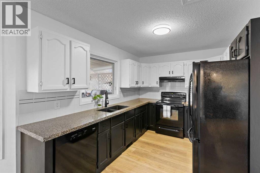 104 Hampshire Close Nw, Calgary, Alberta  T3A 4X9 - Photo 10 - A2267985