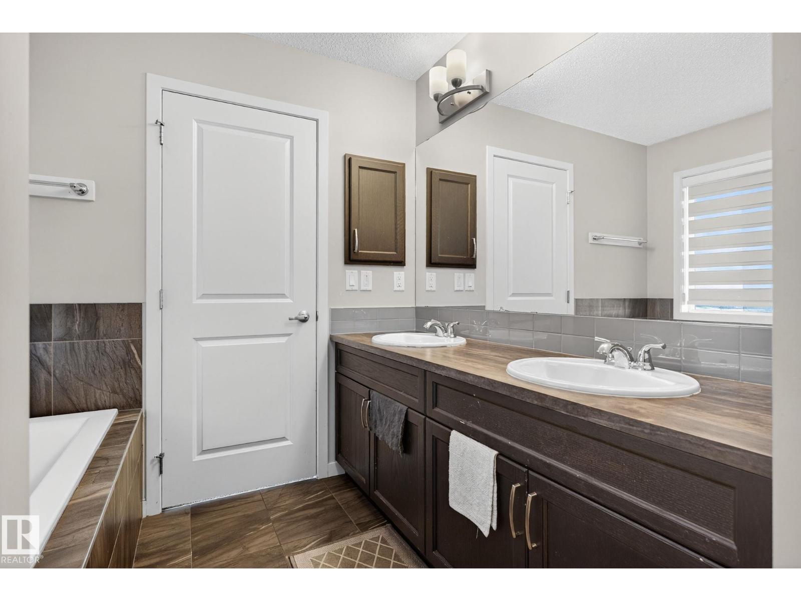 2031 51 St Sw, Edmonton, Alberta  T6X 1Z8 - Photo 14 - E4466545