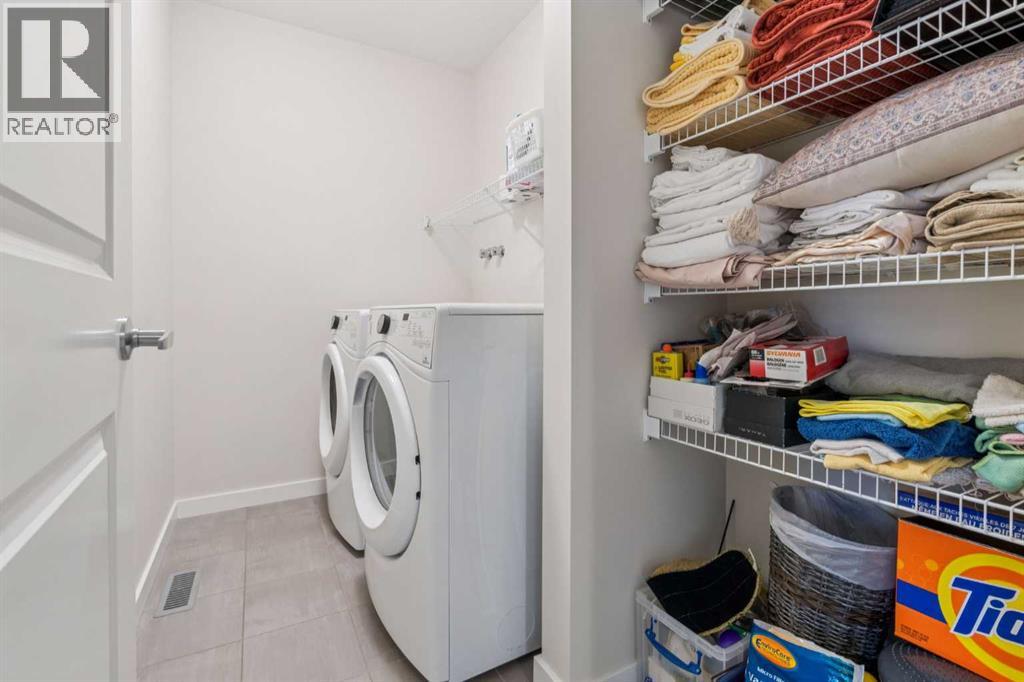 71 Mount Rae Heights, Okotoks, Alberta  T1S 0N7 - Photo 18 - A2272260