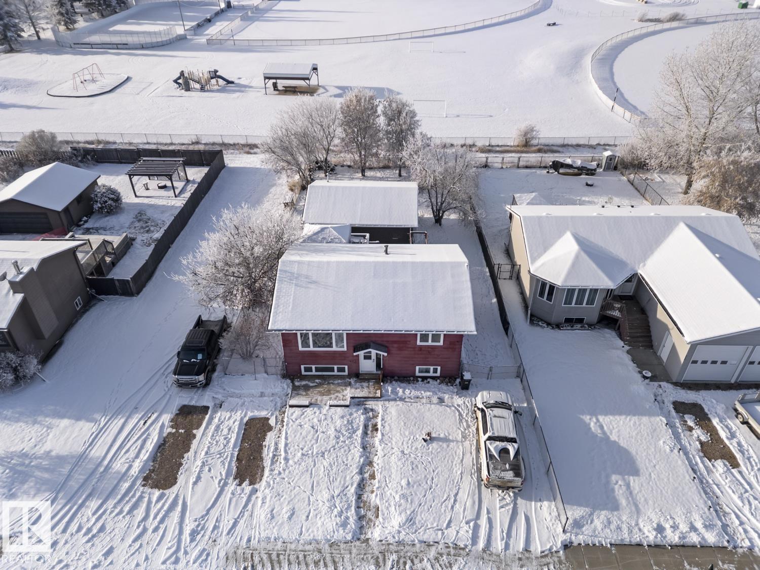 5026 49 St, Fort Kent, Alberta  T0A 1H0 - Photo 36 - E4466547