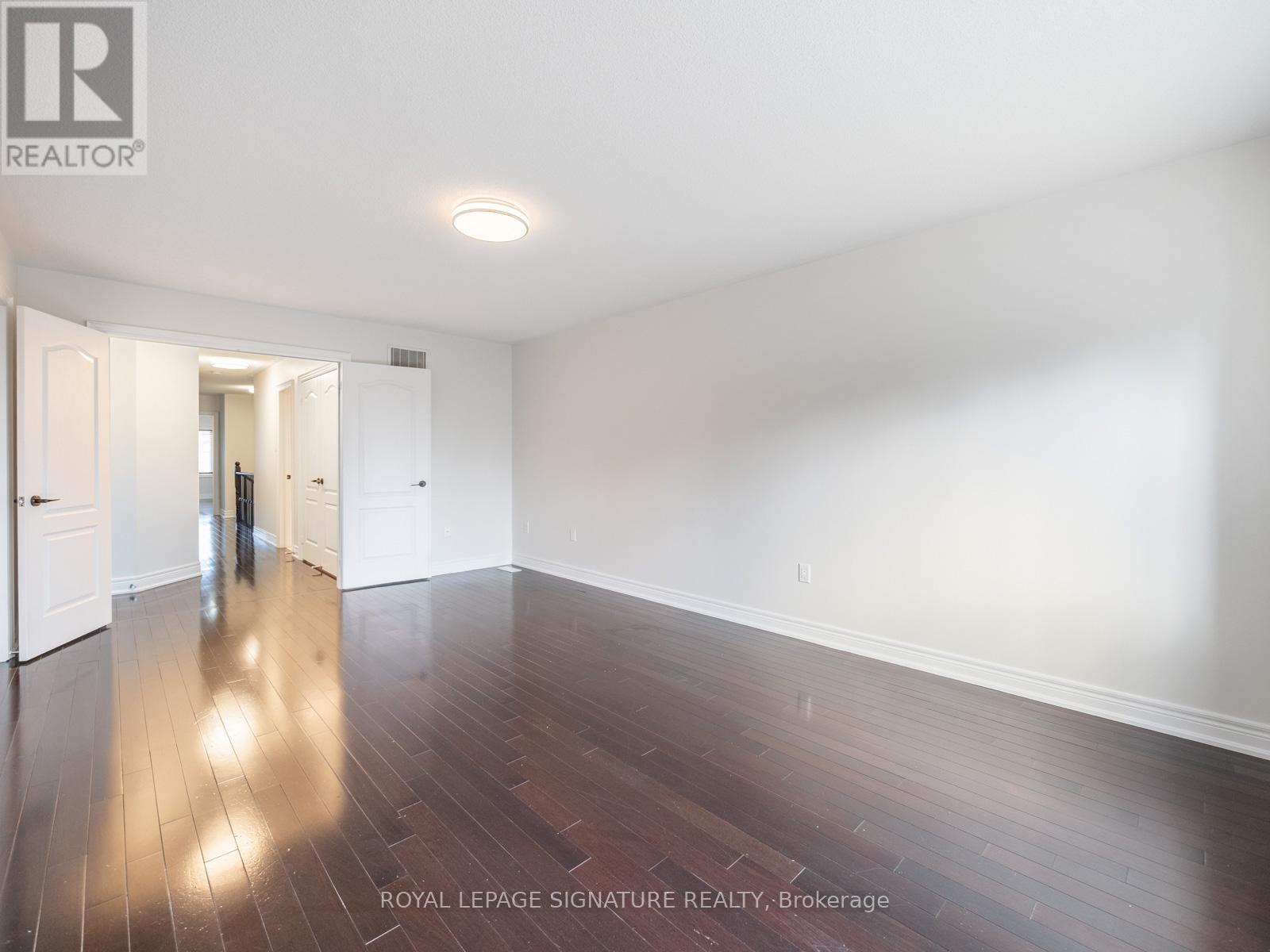 277 Bathurst Glen Drive, Vaughan, Ontario  L4J 9K8 - Photo 38 - N12569636