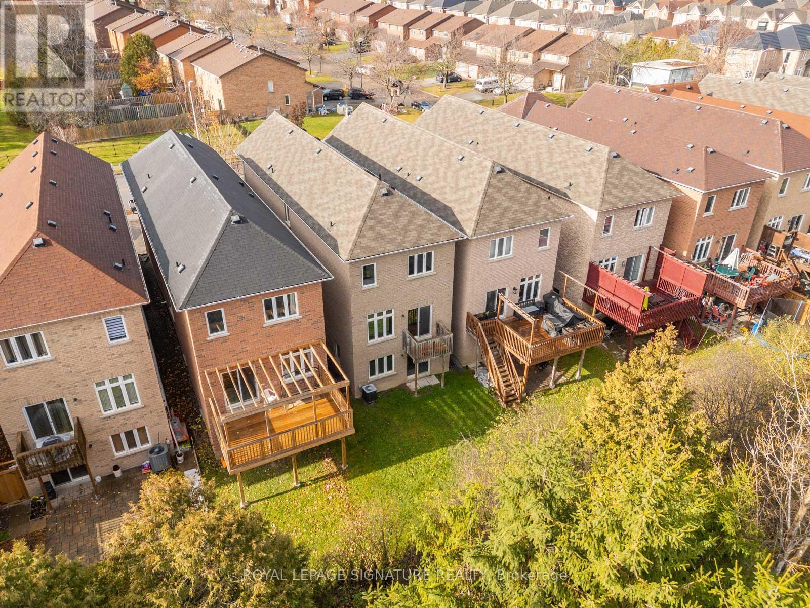 277 Bathurst Glen Drive, Vaughan, Ontario  L4J 9K8 - Photo 48 - N12569636