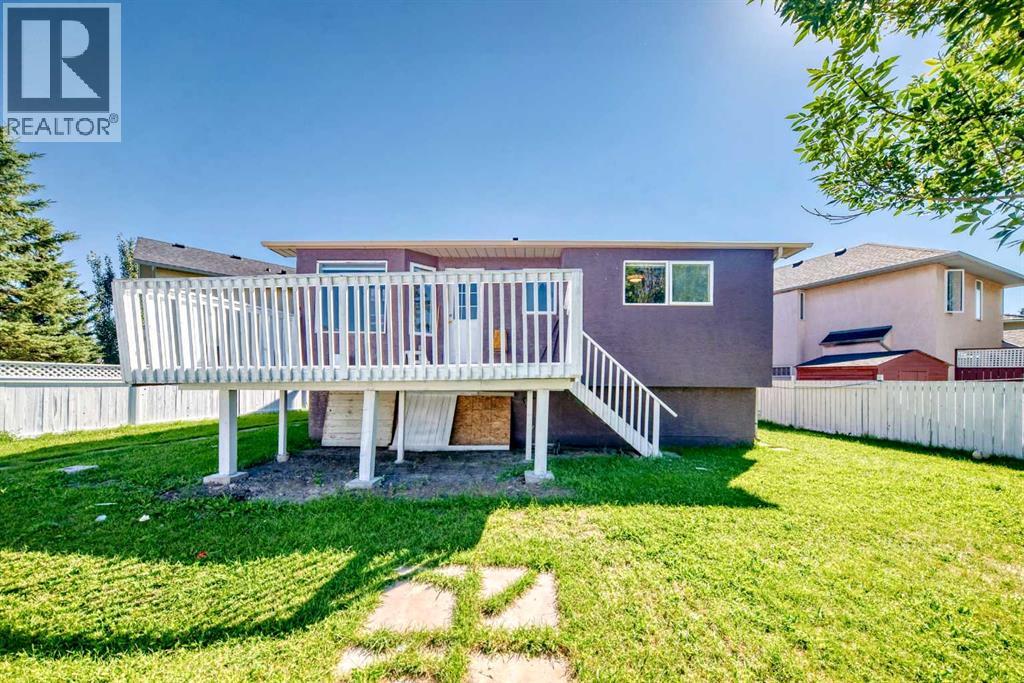 52 Martinglen Place Ne, Calgary, Alberta  T3J 3J1 - Photo 44 - A2256502