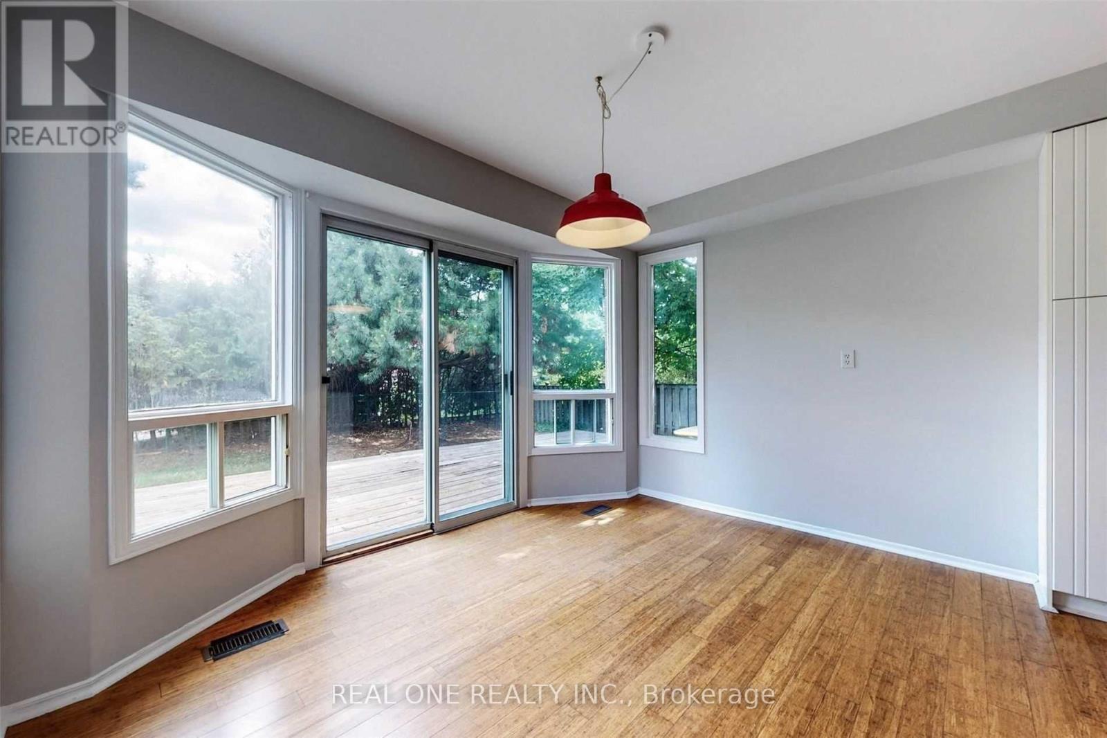 41 Meyer Circle, Markham, Ontario  L3P 4C3 - Photo 9 - N12555816