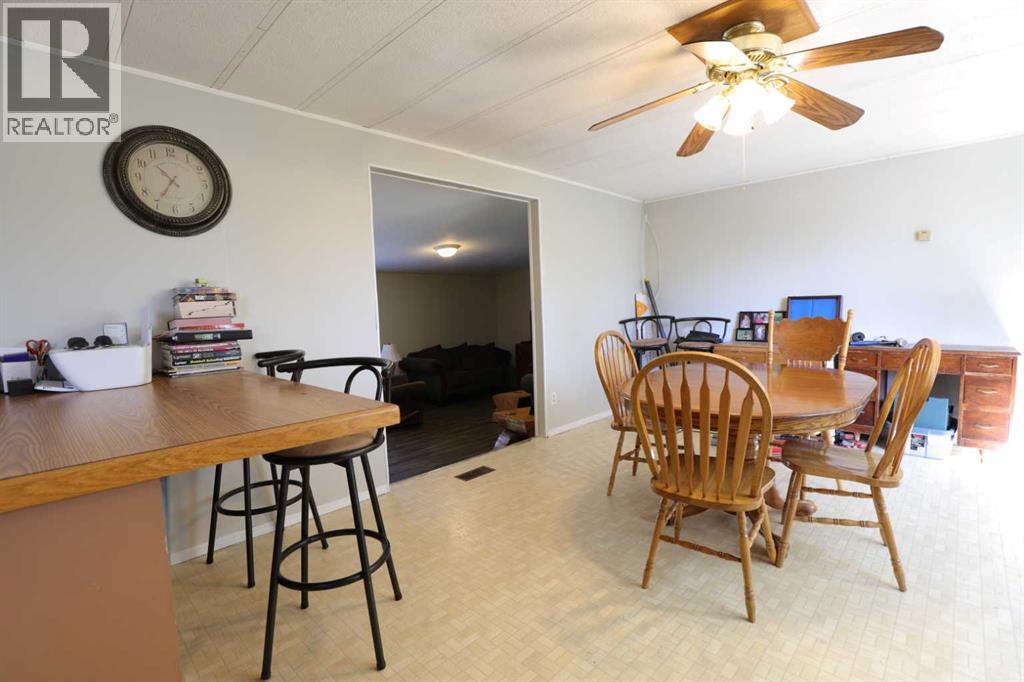 290 2 Avenue Nw, Glenwood, Alberta  T0K 2R0 - Photo 11 - A2264942