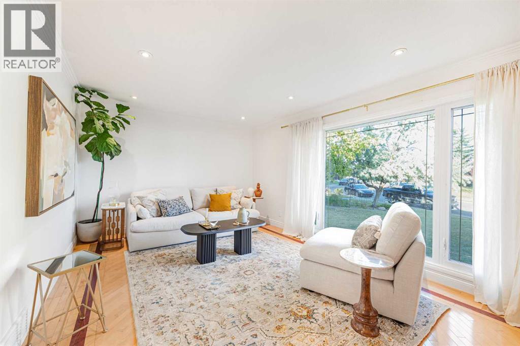 12235 Lake Fraser Way Se, Calgary, Alberta  T2J 3T2 - Photo 3 - A2263546